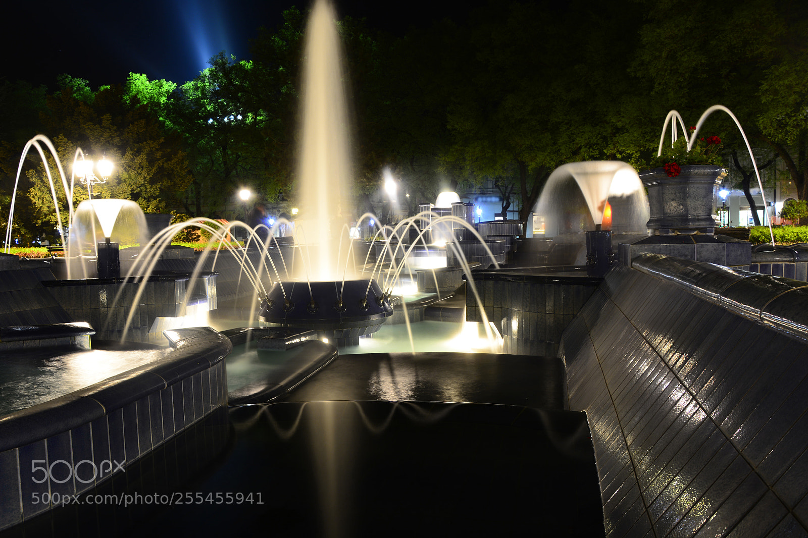 Nikon D7100 sample photo. Fountain at night photography