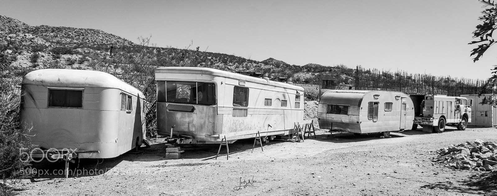 Sony SLT-A65 (SLT-A65V) sample photo. Camper trailers photography