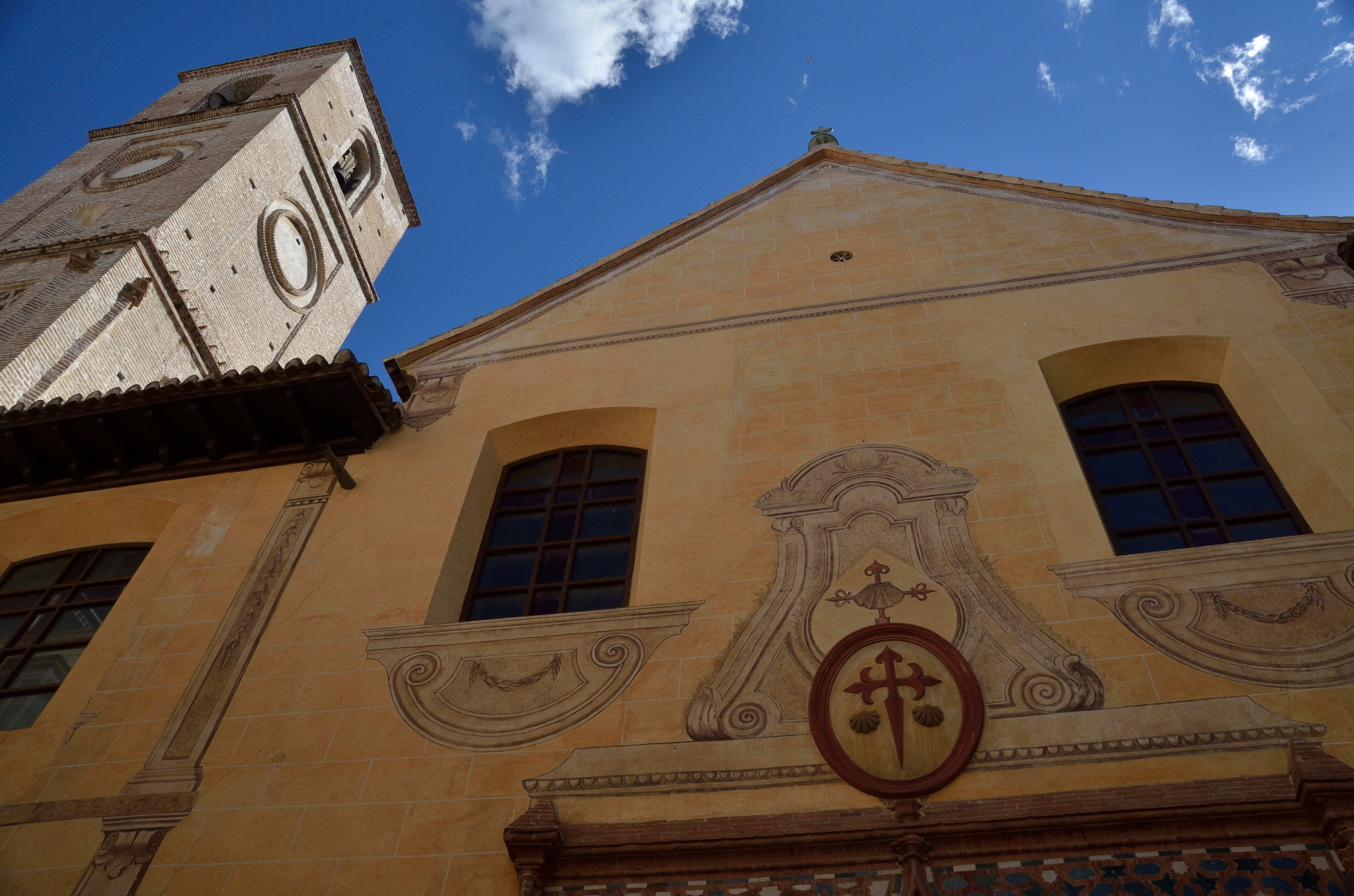 Sigma 18-125mm F3.8-5.6 DC HSM sample photo. Iglesia de santiago photography