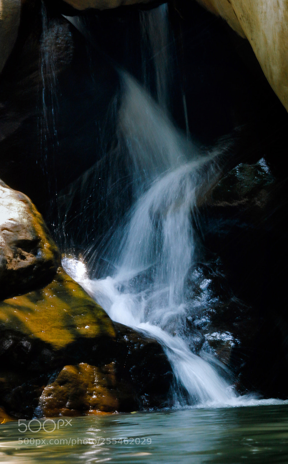 Canon EOS 700D (EOS Rebel T5i / EOS Kiss X7i) sample photo. Beautiful waterfall photography