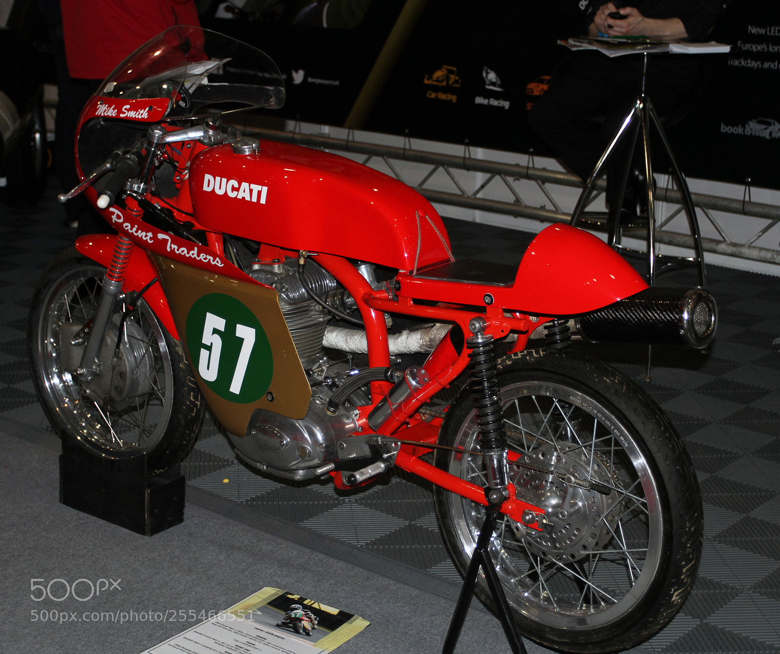 Canon EOS 7D sample photo. Race retro 2014, stoneleigh park. photography