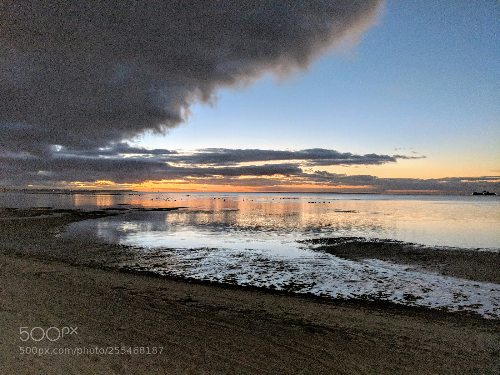 Google Pixel 2 XL sample photo. Fading light over port photography