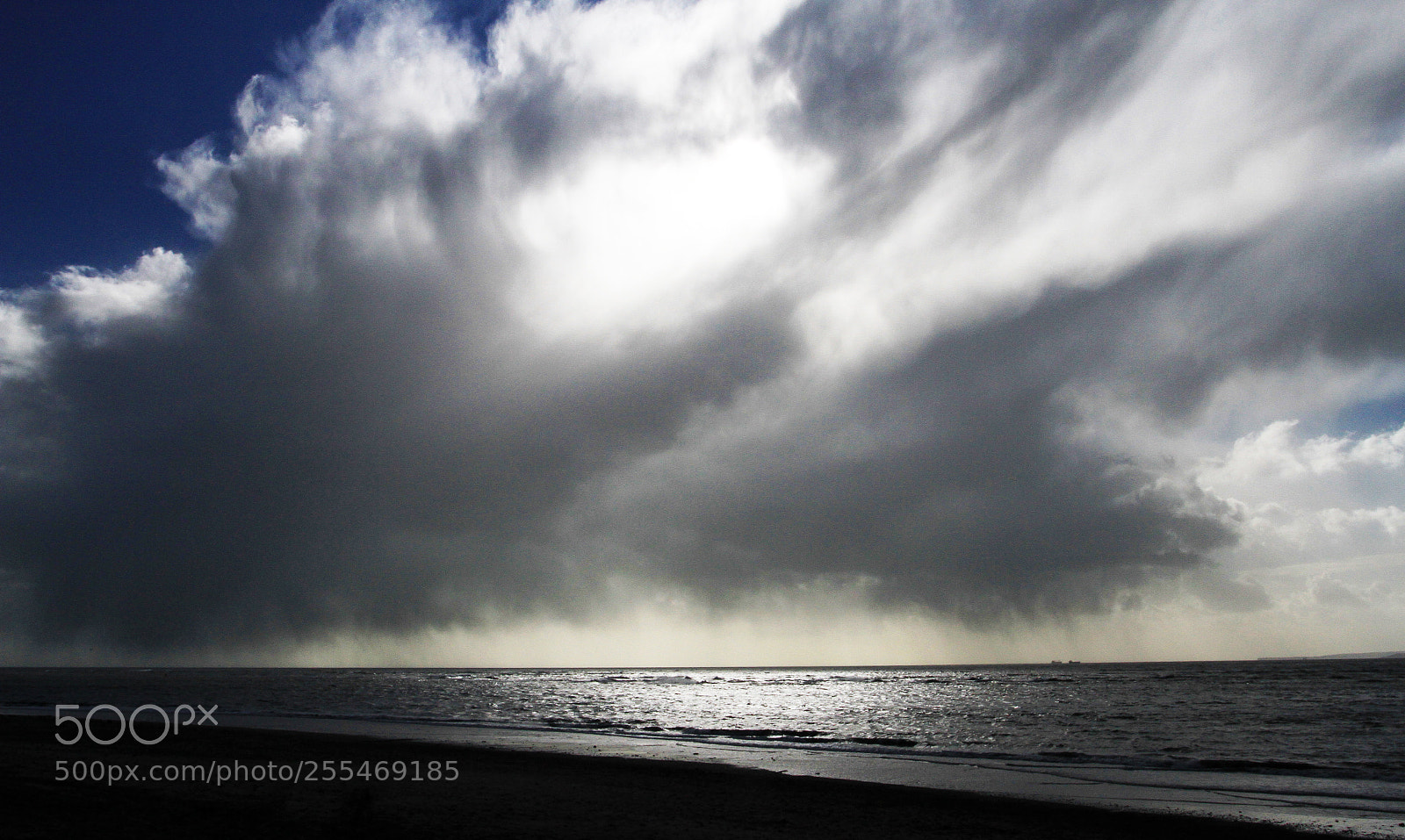 Canon EOS 7D sample photo. Storm clouds, sea front photography