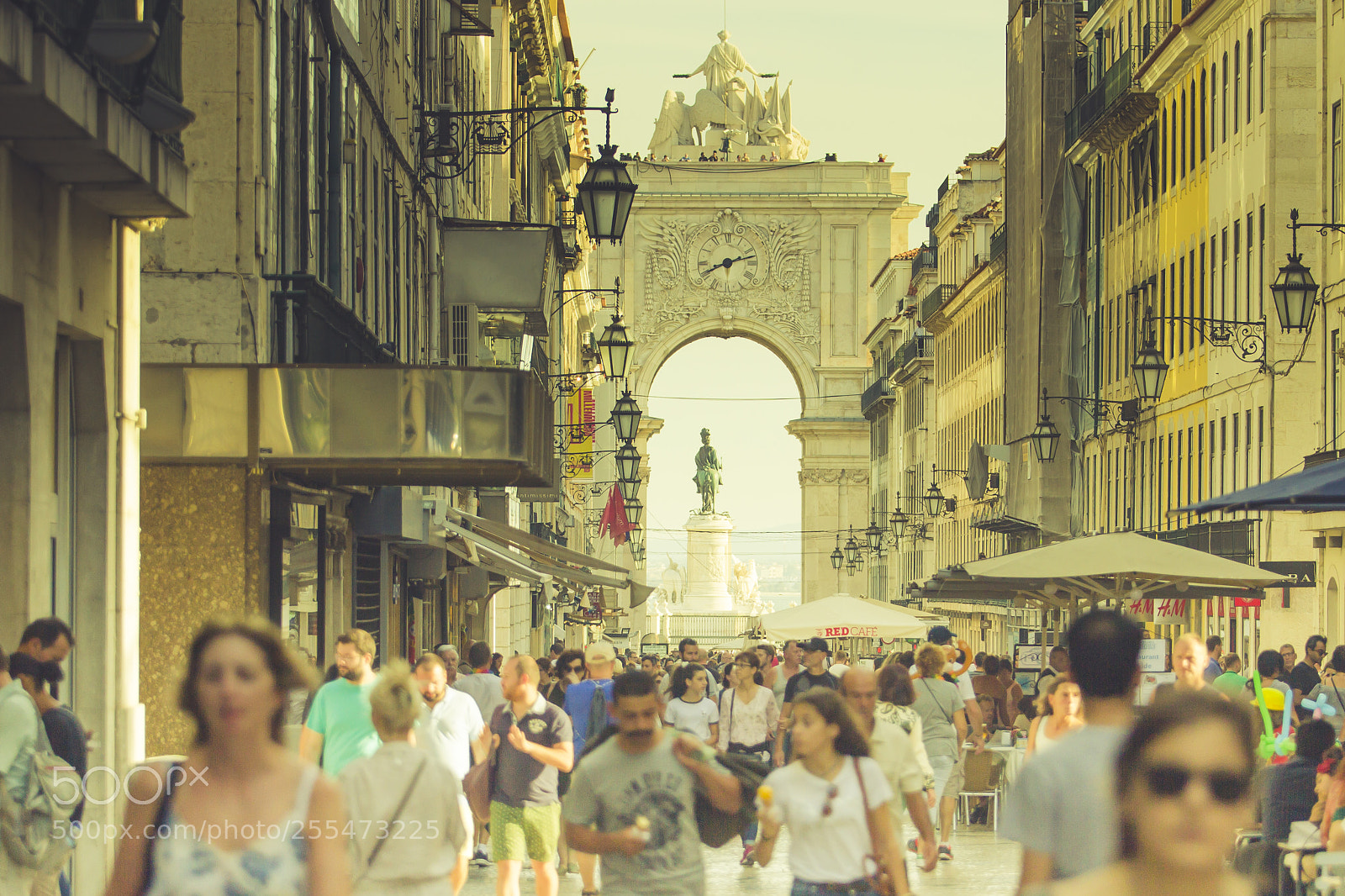 Canon EOS 60D sample photo. Lisbon shopping district photography