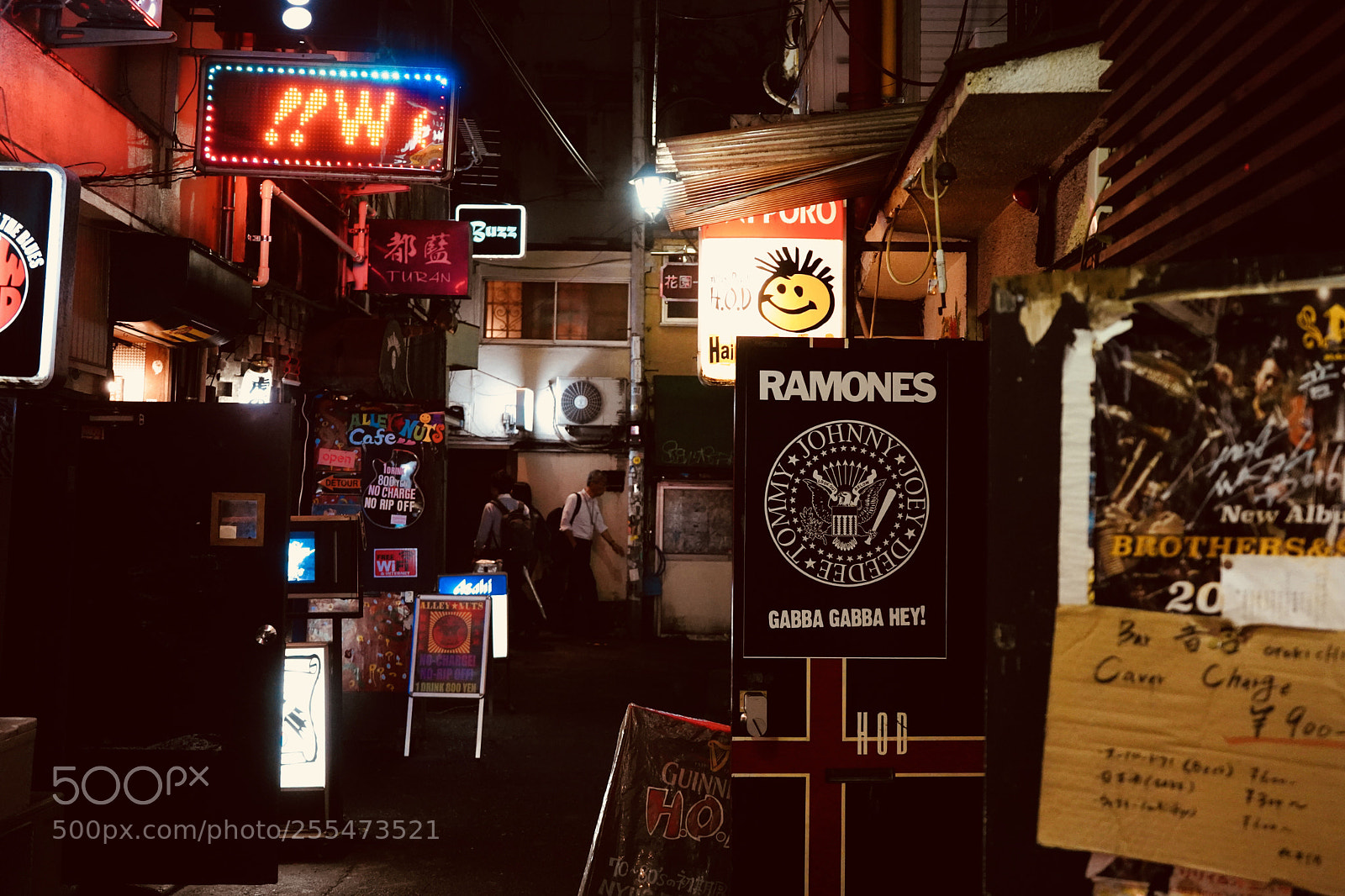 Sony a7 III sample photo. #shinjuku photography
