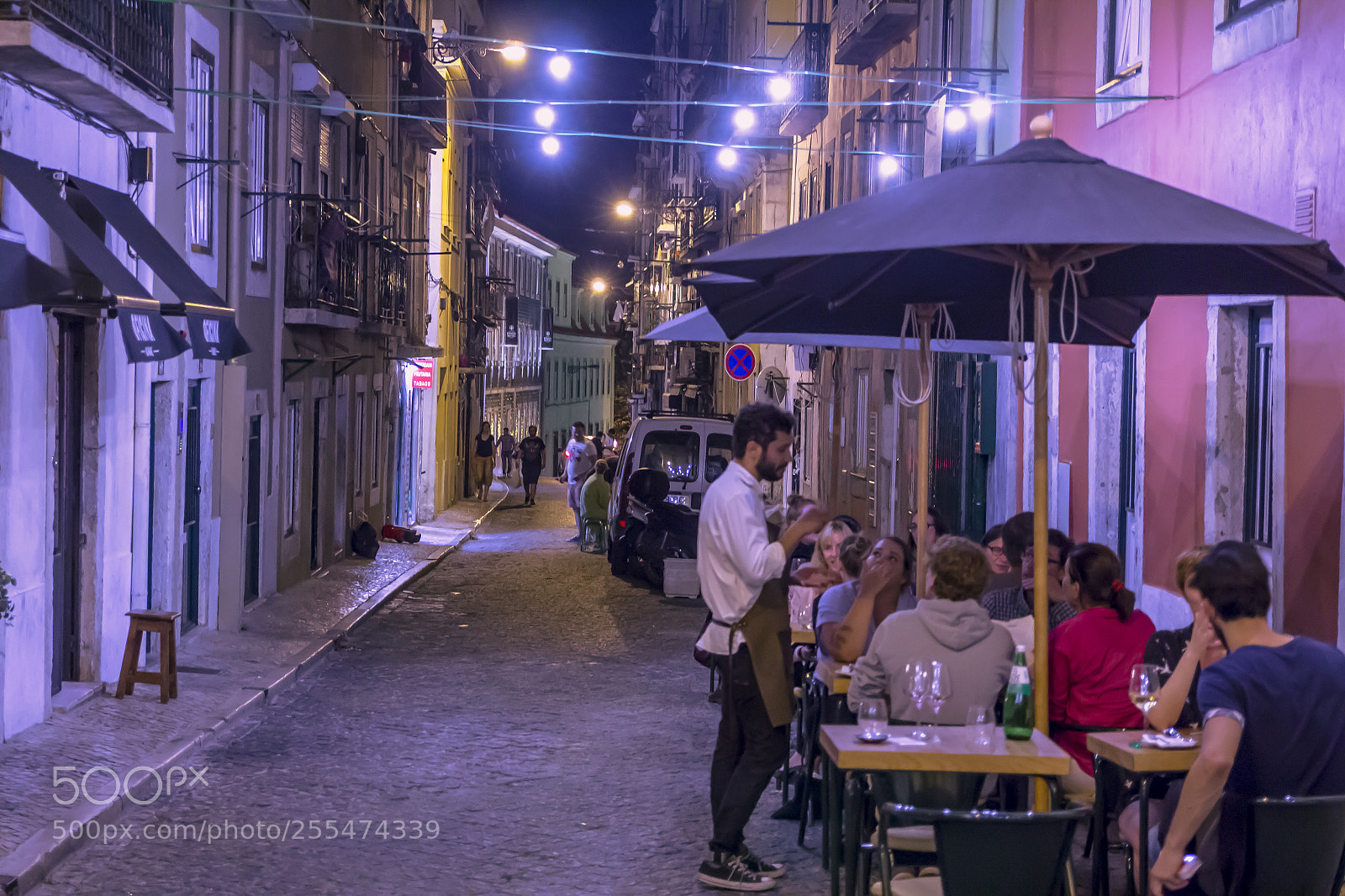 Canon EOS 60D sample photo. Lisbon night dining photography