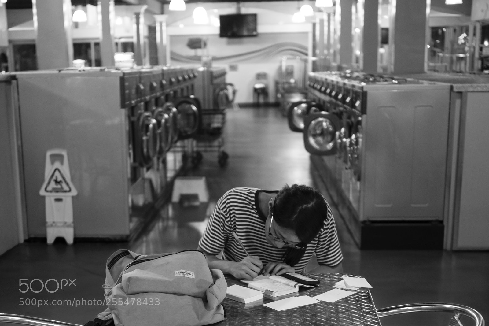 Leica SL (Typ 601) sample photo. Laundromat01 photography