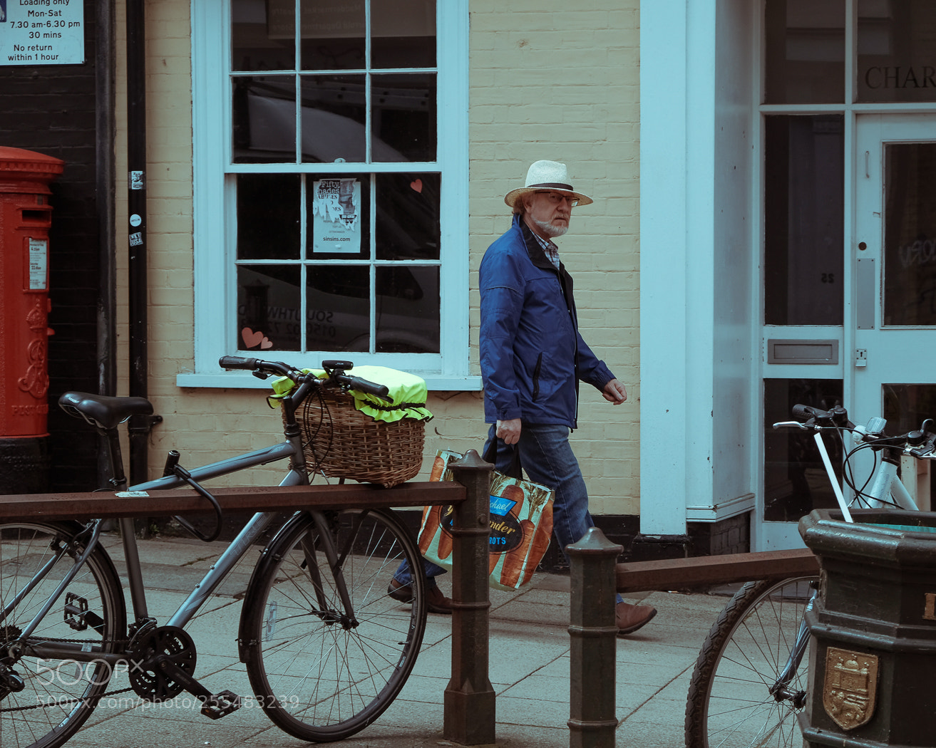 Fujifilm X-E3 sample photo. The hat photography