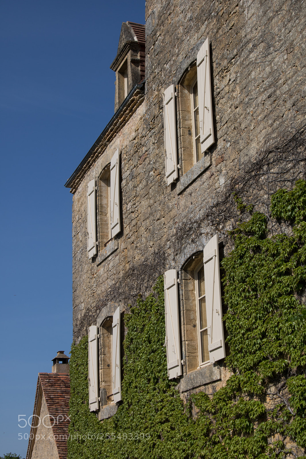 Canon EOS 750D (EOS Rebel T6i / EOS Kiss X8i) sample photo. French village photography