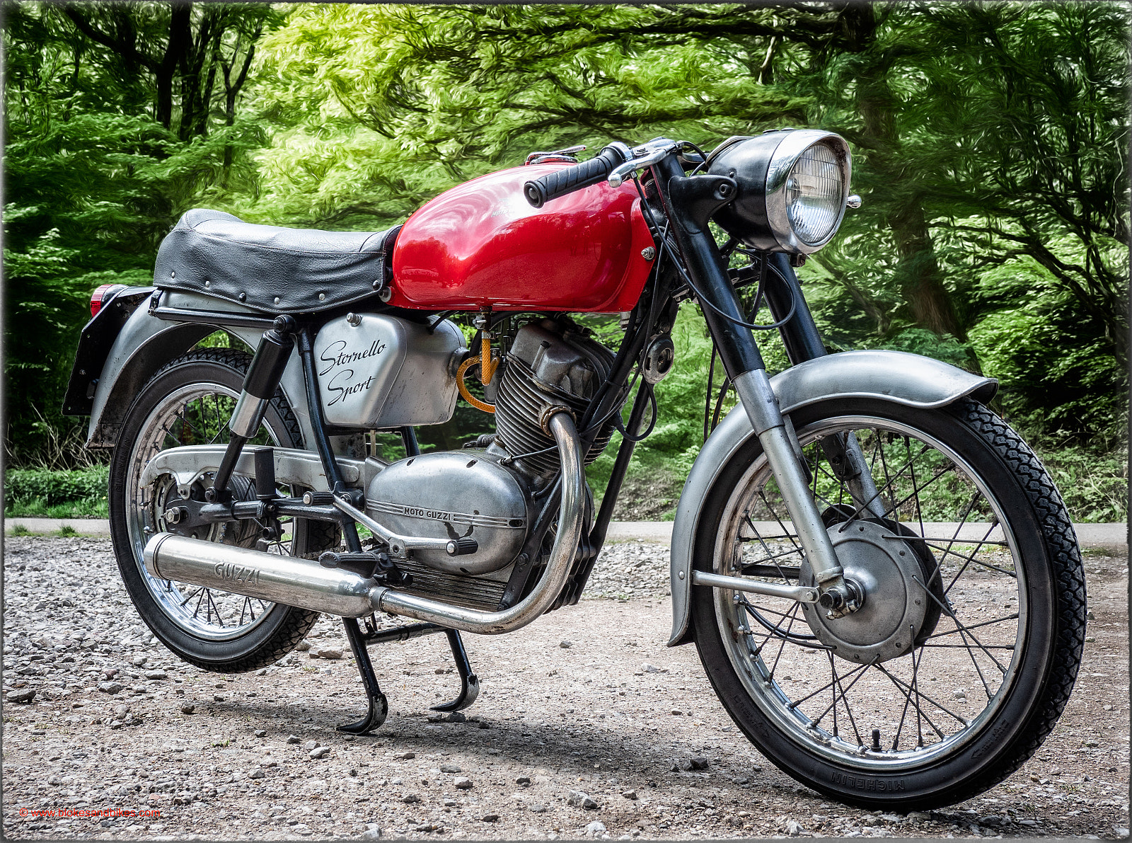Olympus OM-D E-M1 Mark II sample photo. 1966 moto guzzi stornello sport photography