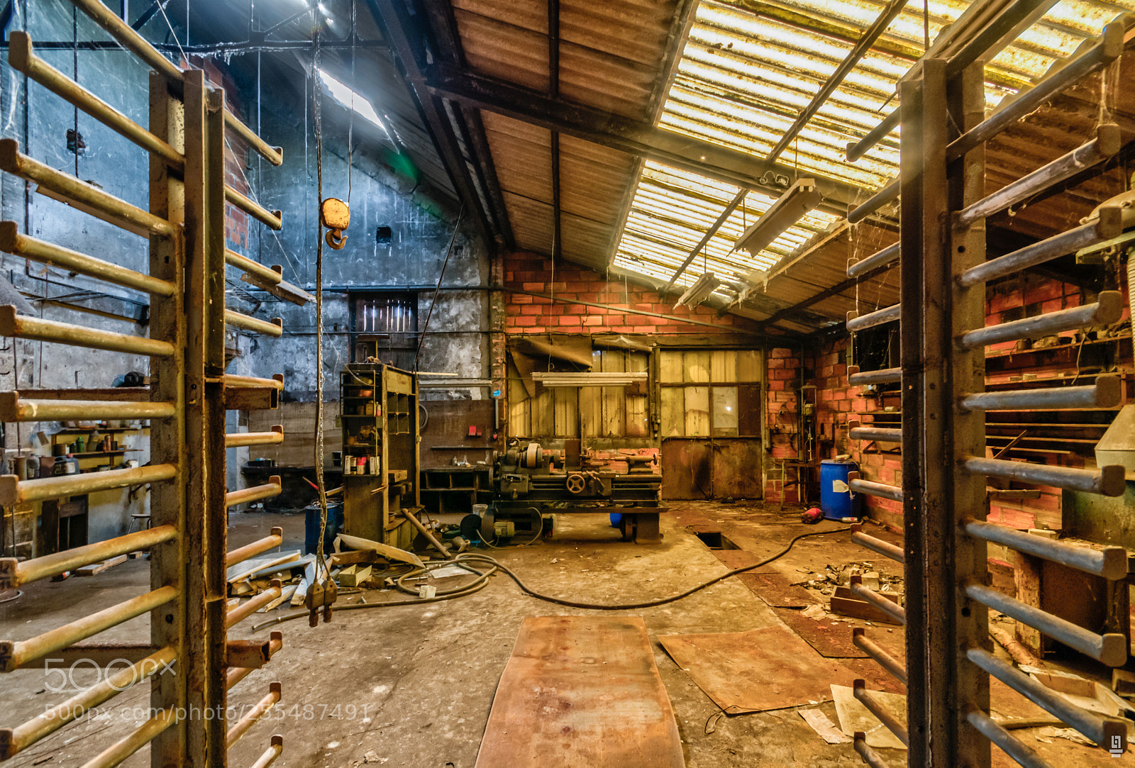 Nikon D7100 sample photo. The mechanics workshop 1 photography