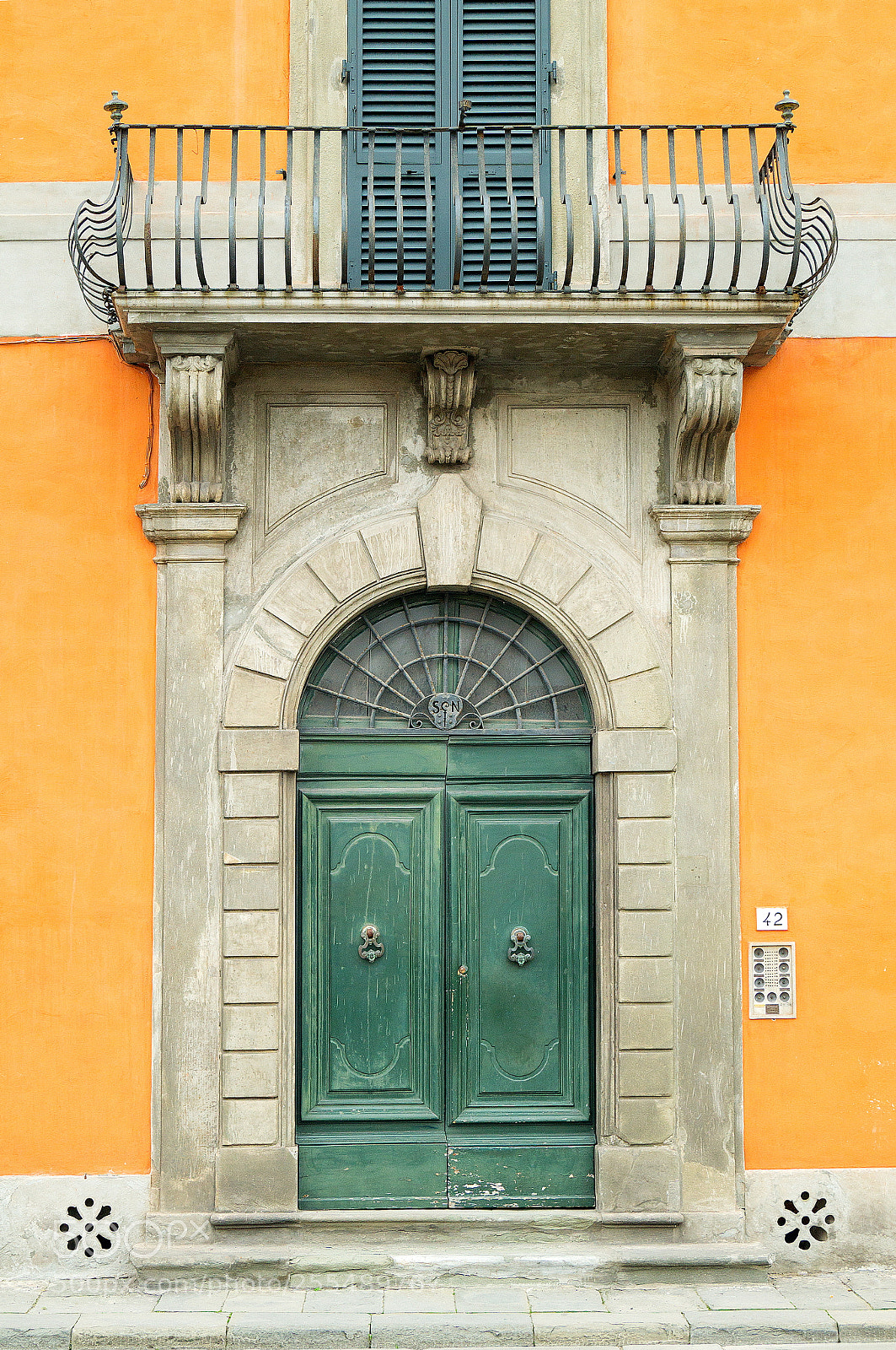 Sony SLT-A37 sample photo. Pisa, italy photography