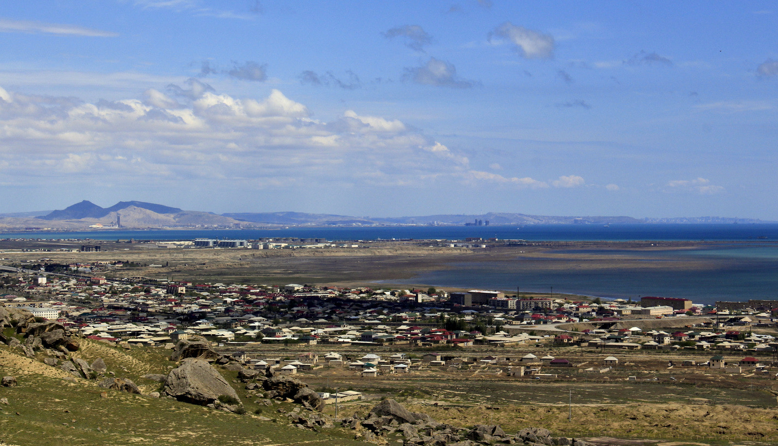 Canon EOS 650D (EOS Rebel T4i / EOS Kiss X6i) sample photo. View of the caspian sea photography