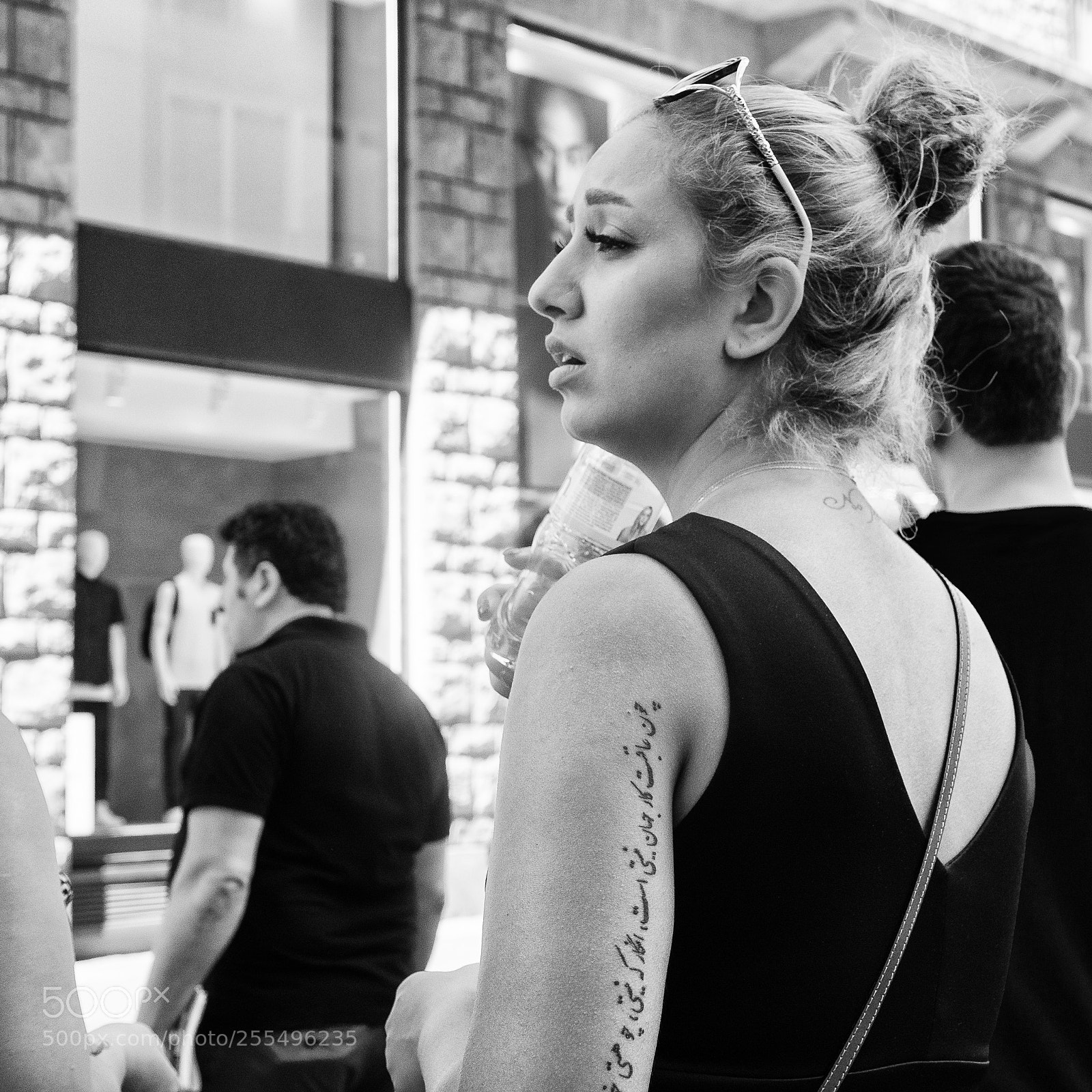 Olympus OM-D E-M5 sample photo. Wrapping around your arm photography