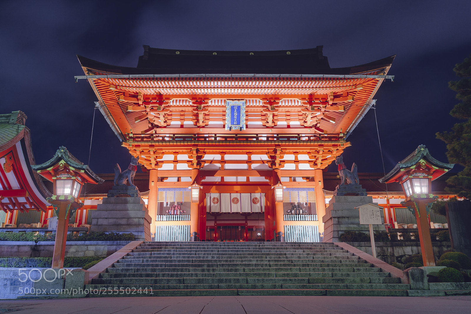 Canon EOS 450D (EOS Rebel XSi / EOS Kiss X2) sample photo. Fushimi inari shrine photography