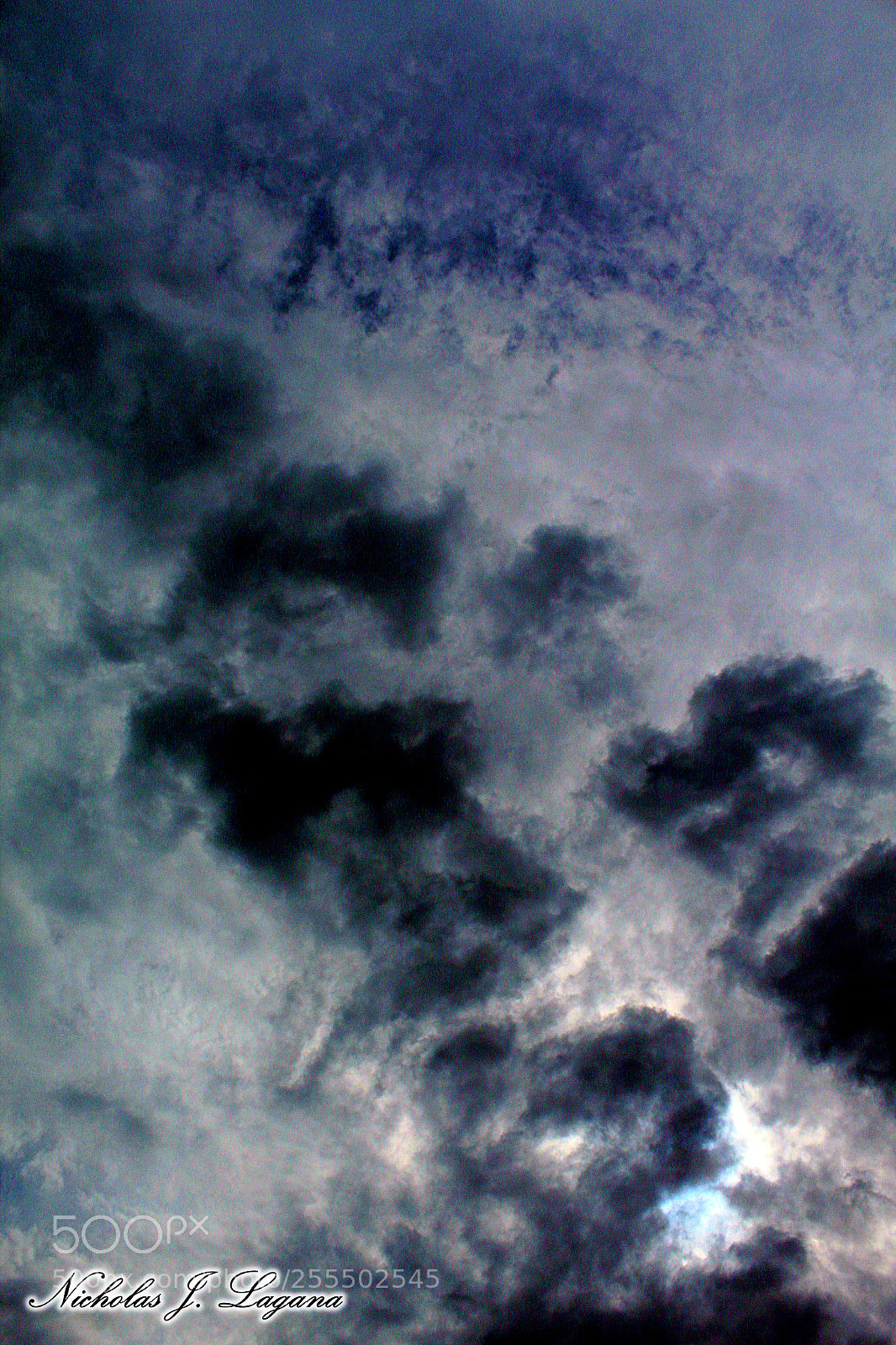 Canon EOS 1300D (EOS Rebel T6 / EOS Kiss X80) sample photo. Clouds photography