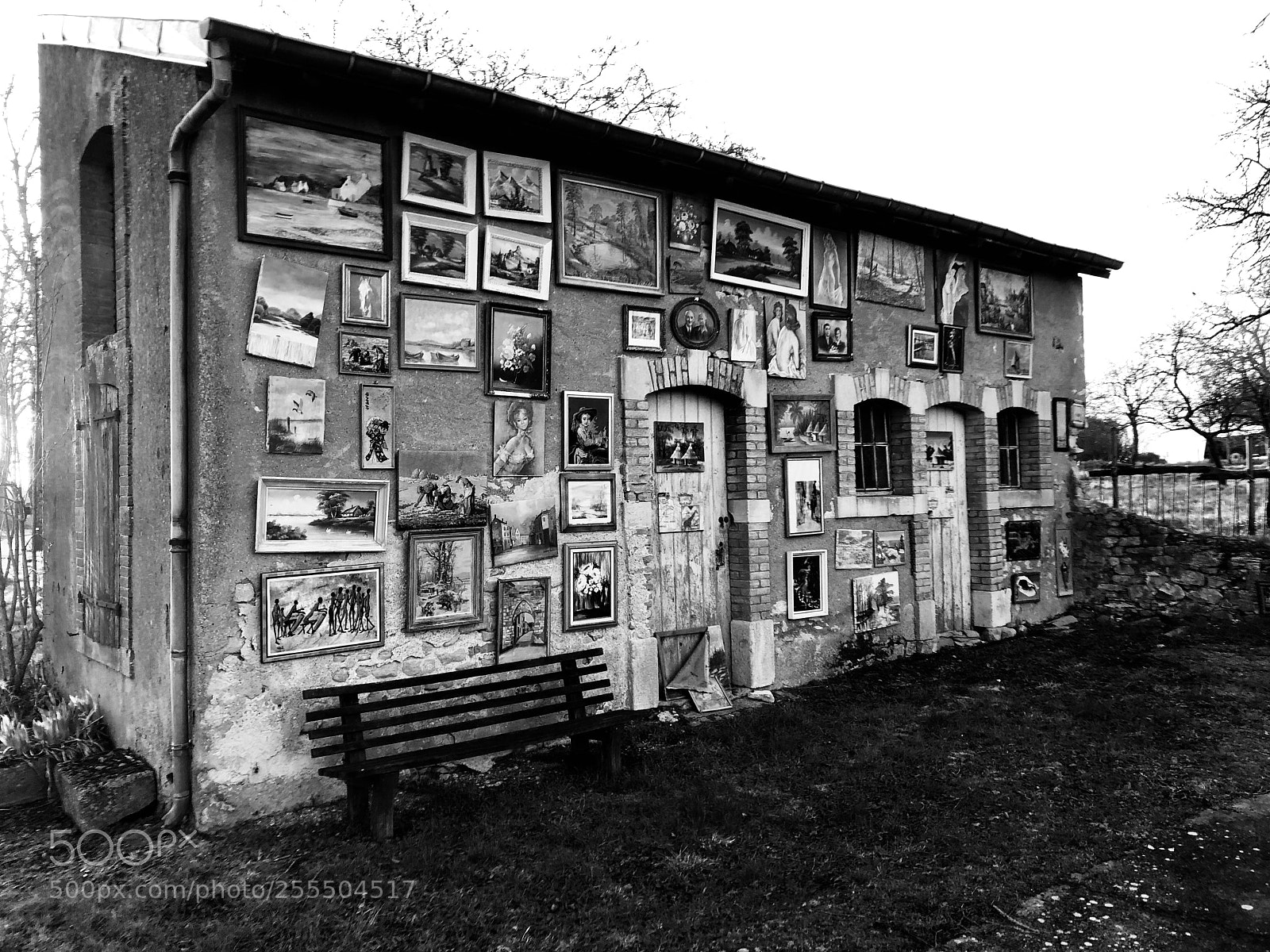 Apple iPhone 8 sample photo. La maison aux tableaux photography