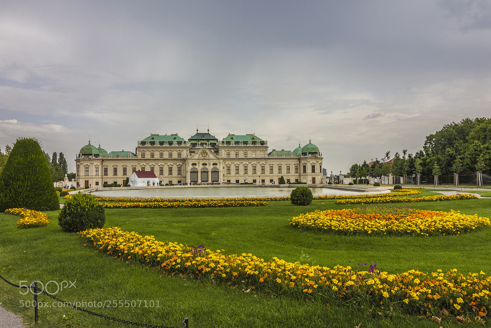 Canon EOS 550D (EOS Rebel T2i / EOS Kiss X4) sample photo. Belvedere wien photography