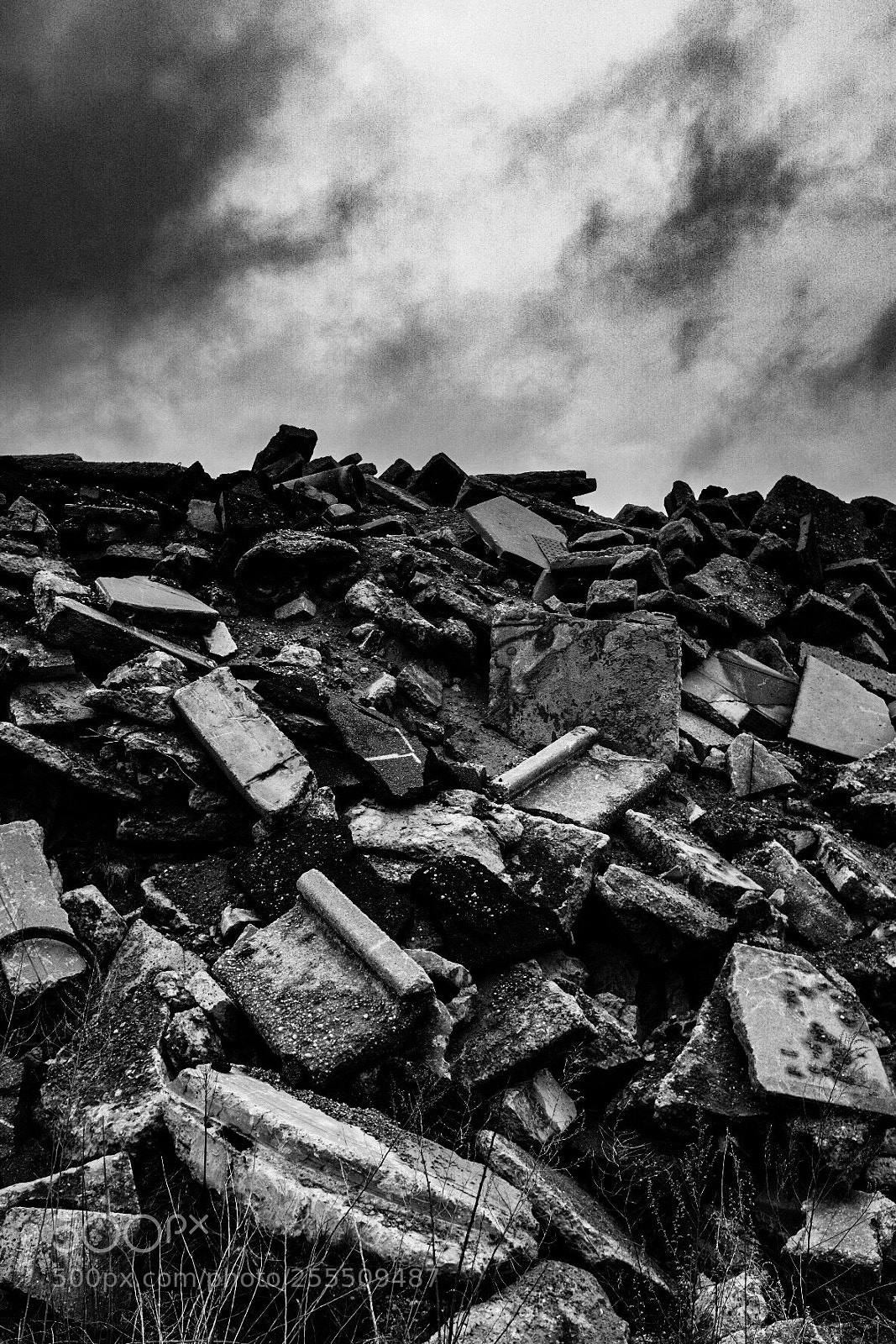 Fujifilm X100F sample photo. Rubble rubble photography