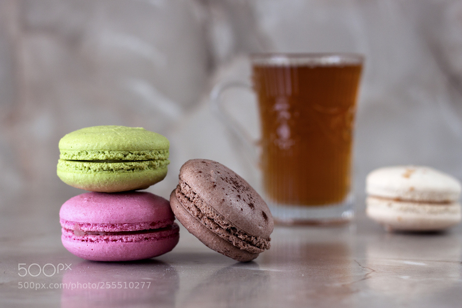Canon EOS 500D (EOS Rebel T1i / EOS Kiss X3) sample photo. Colourful tasty macaroons in photography