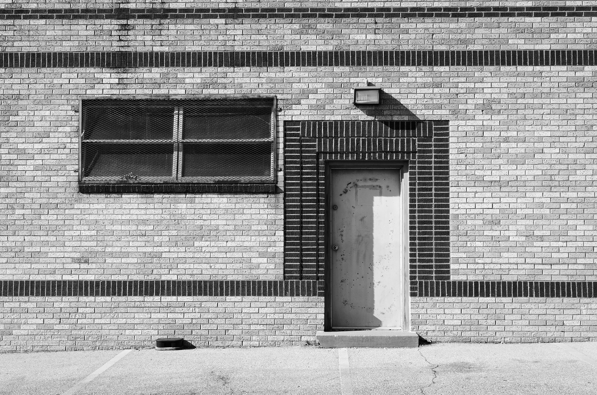 Sigma 17-50mm F2.8 EX DC OS HSM sample photo. Brick patterns photography