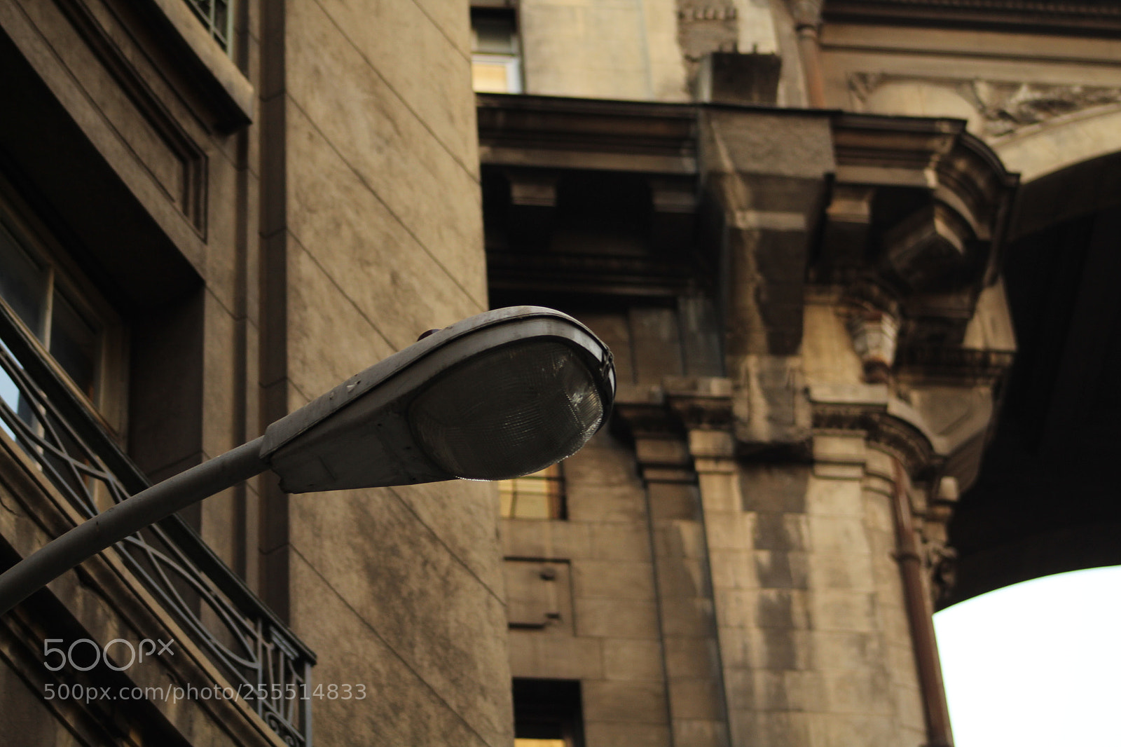 Canon EF 75-300mm f/4-5.6 sample photo. Lights off photography