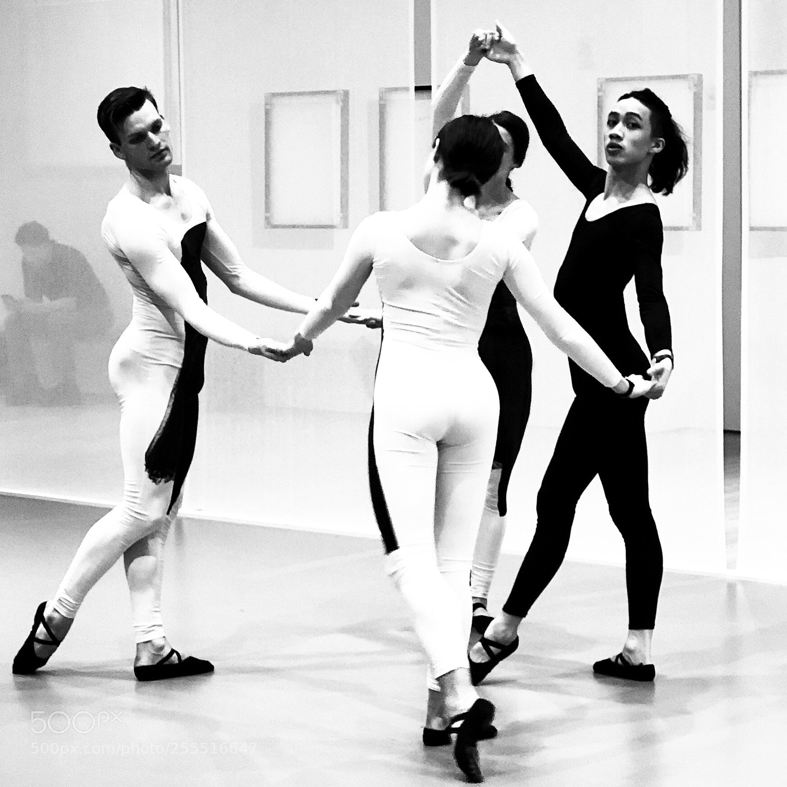 Apple iPhone X sample photo. Beautiful fluid dancers photography