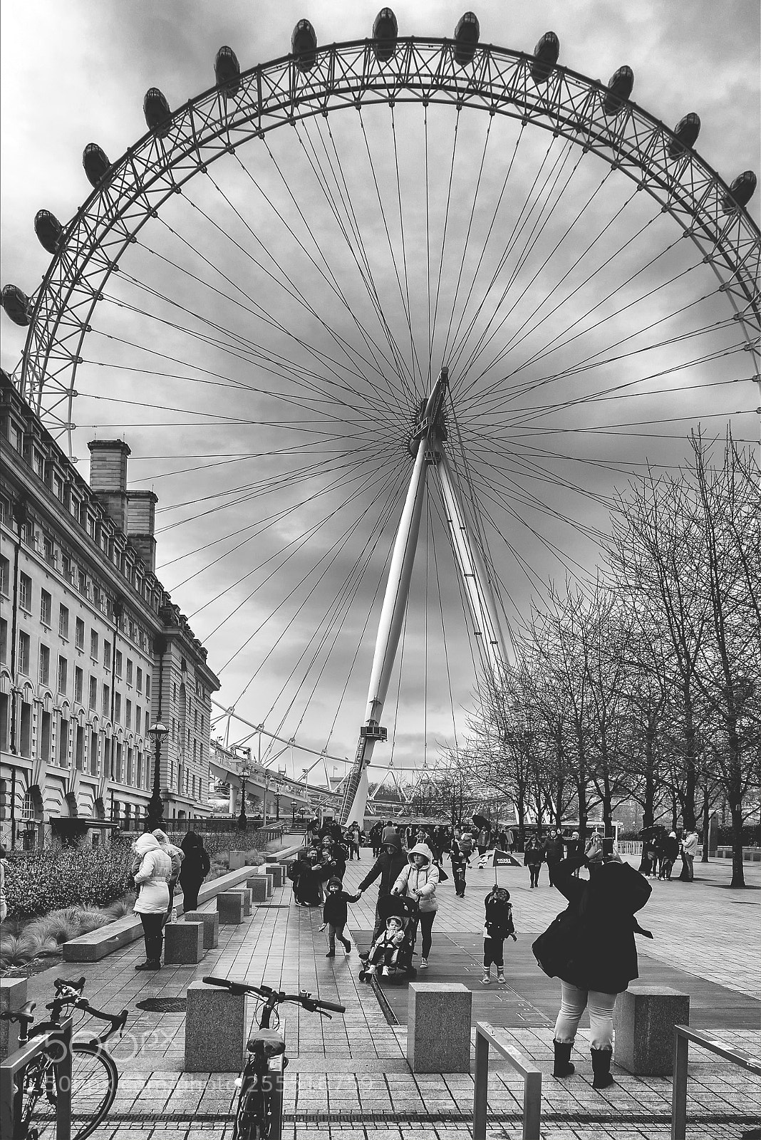 Canon EOS-1D X sample photo. Coca cola london eye photography