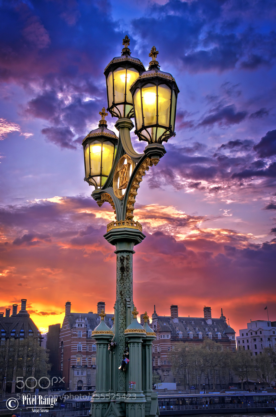 Nikon D7000 sample photo. Westminster bridge’s lantern photography