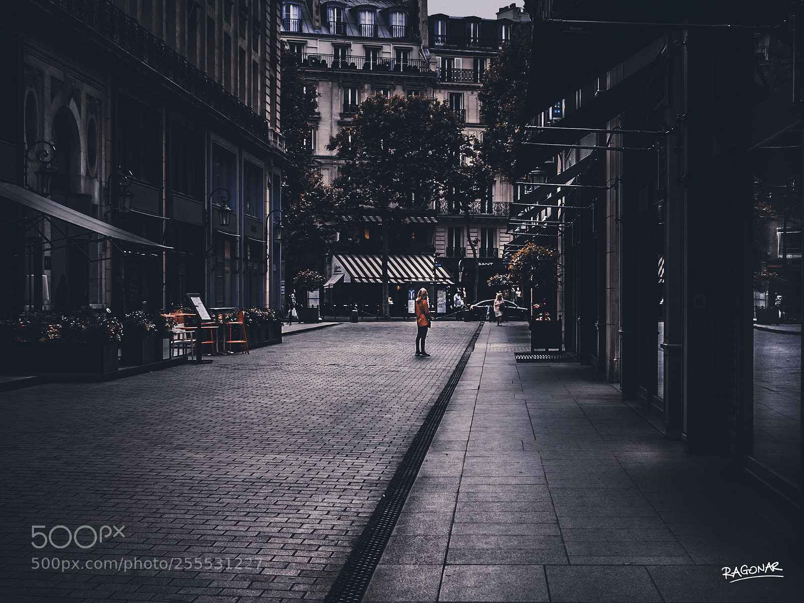 Panasonic Lumix DMC-GH4 sample photo. Streets photography