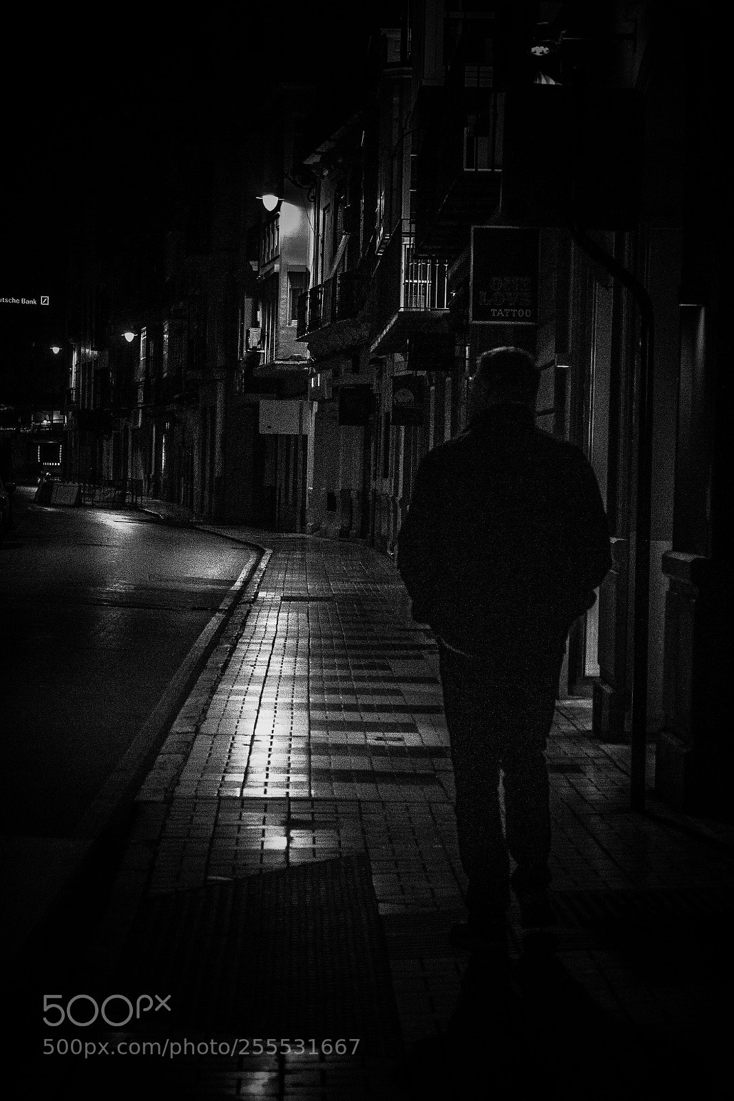 Canon EOS 1200D (EOS Rebel T5 / EOS Kiss X70 / EOS Hi) sample photo. Stranger in the night photography