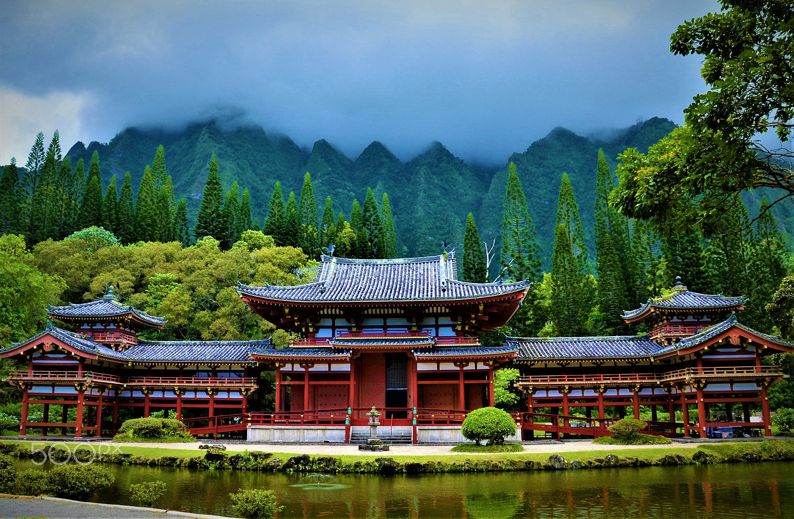 Nikon D3100 sample photo. The byodo-in temple photography