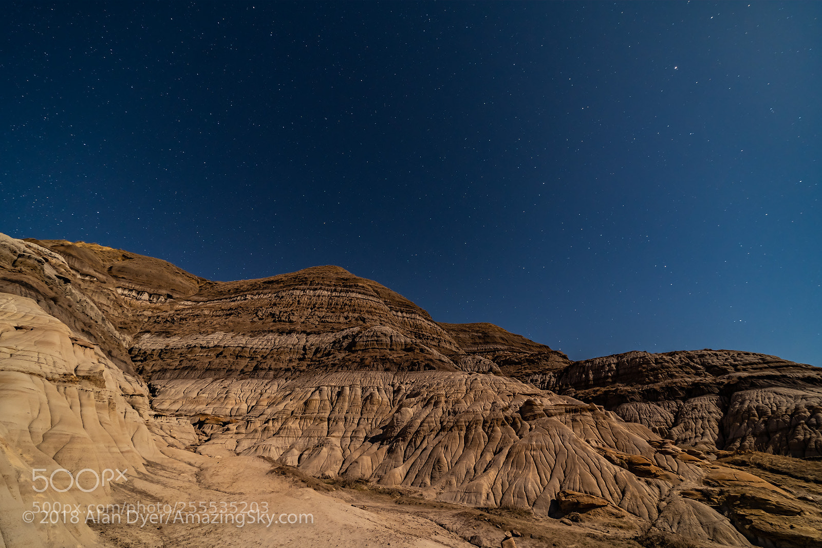 Sony a7 III sample photo. Stars over sedimentary layers photography