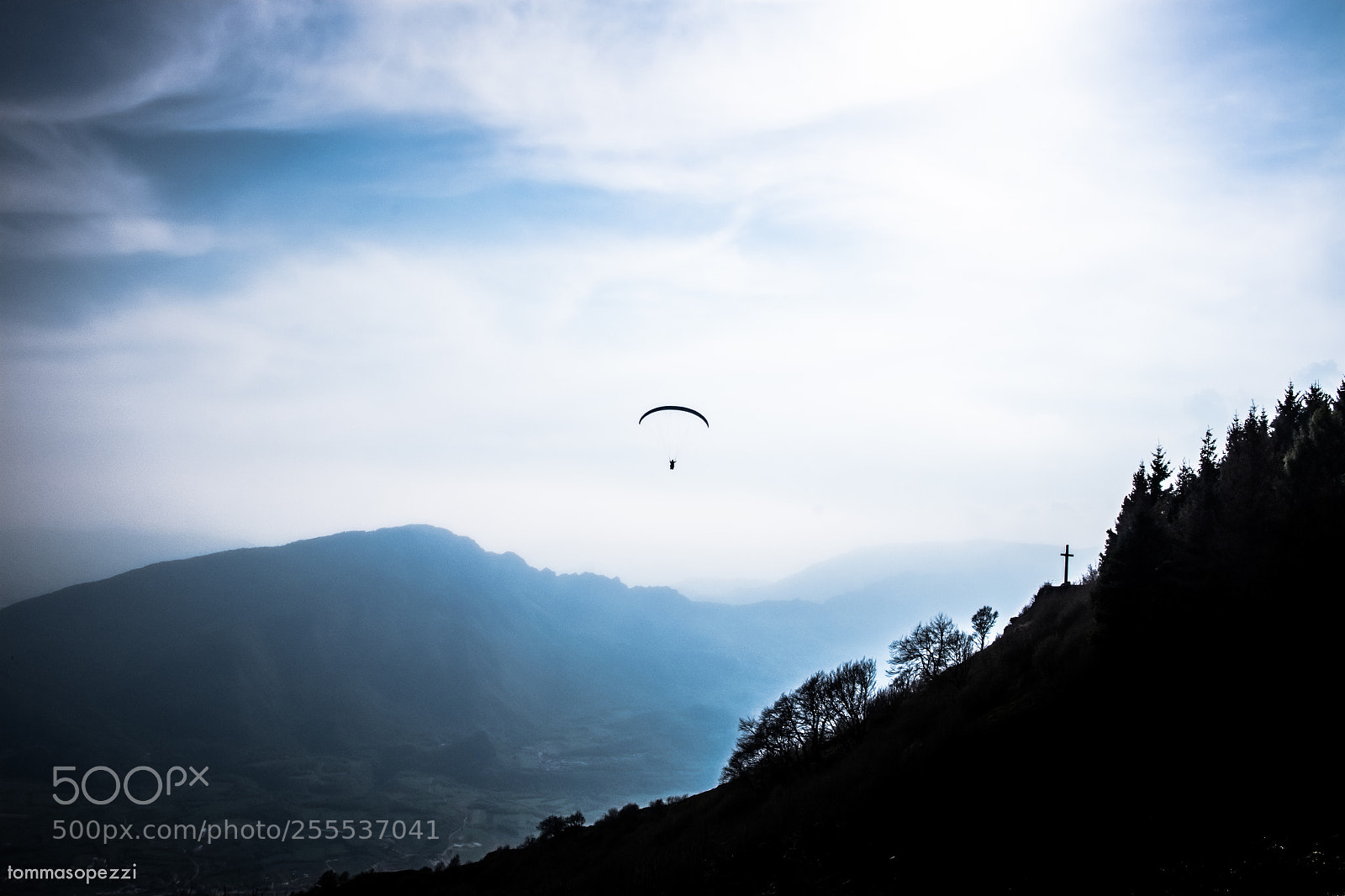 Fujifilm X-T10 sample photo. Flying photography