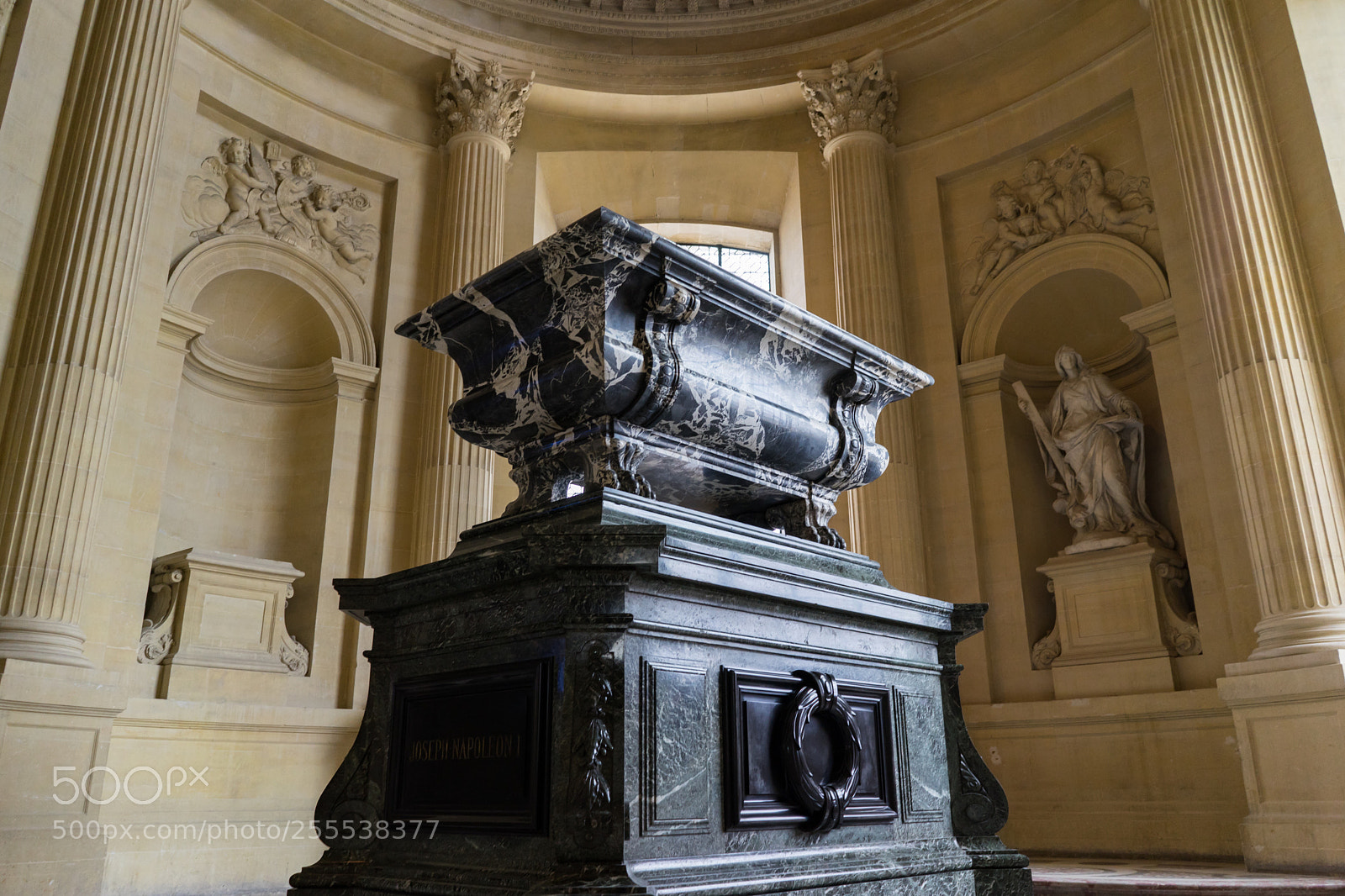 Sony a7 sample photo. Napoleons tomb  photography