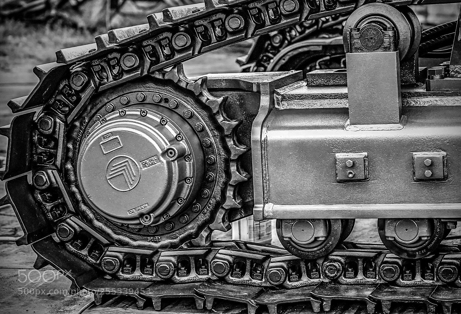 Sony a7S sample photo. Excavator track. photography