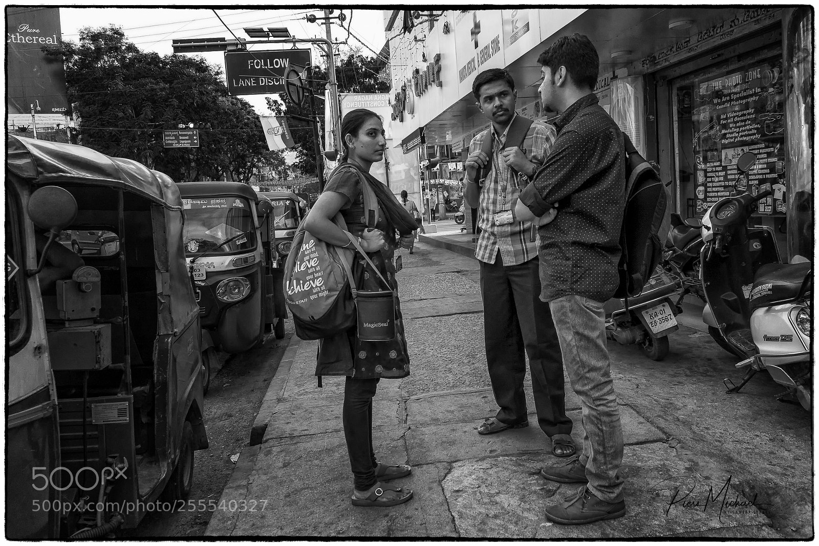 Sony a7 II sample photo. My world the people photography