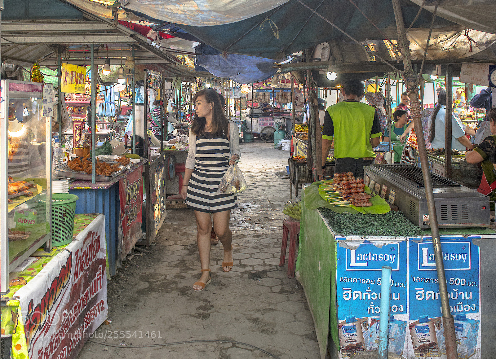 Nikon D850 sample photo. Marché couvert photography