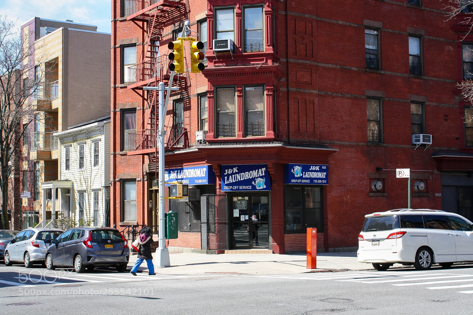 Canon EOS 1000D (EOS Digital Rebel XS / EOS Kiss F) sample photo. Brooklyn, april 2018 photography