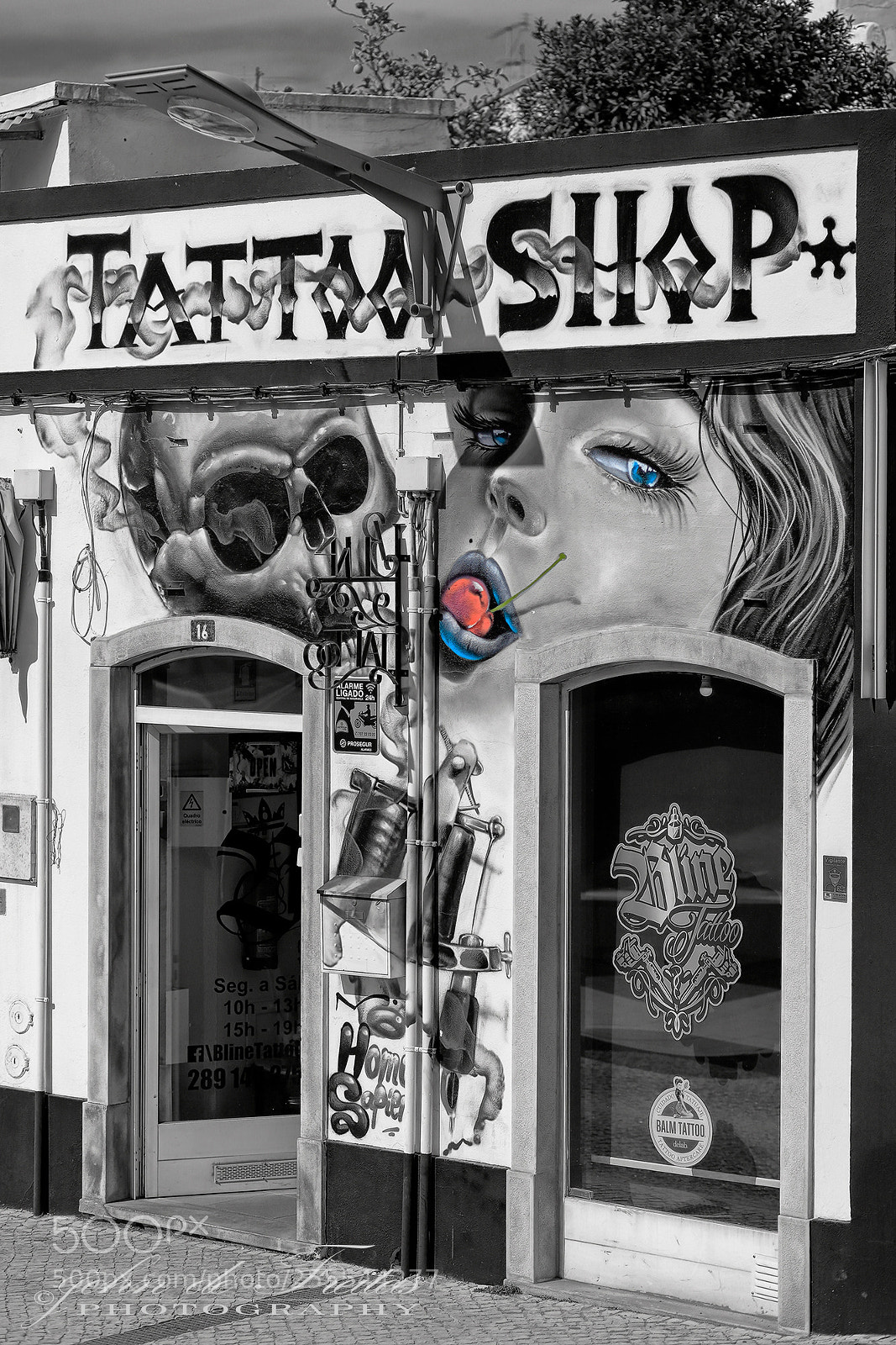 Canon EOS 5D Mark II sample photo. Tattoo shop photography