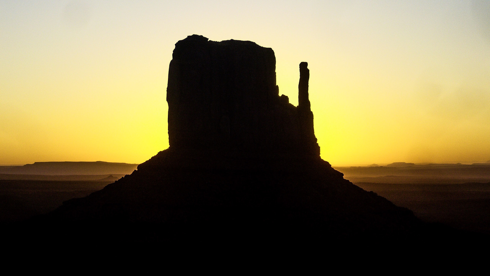 Panasonic DMC-FX8 sample photo. Sunrise at monument valley photography