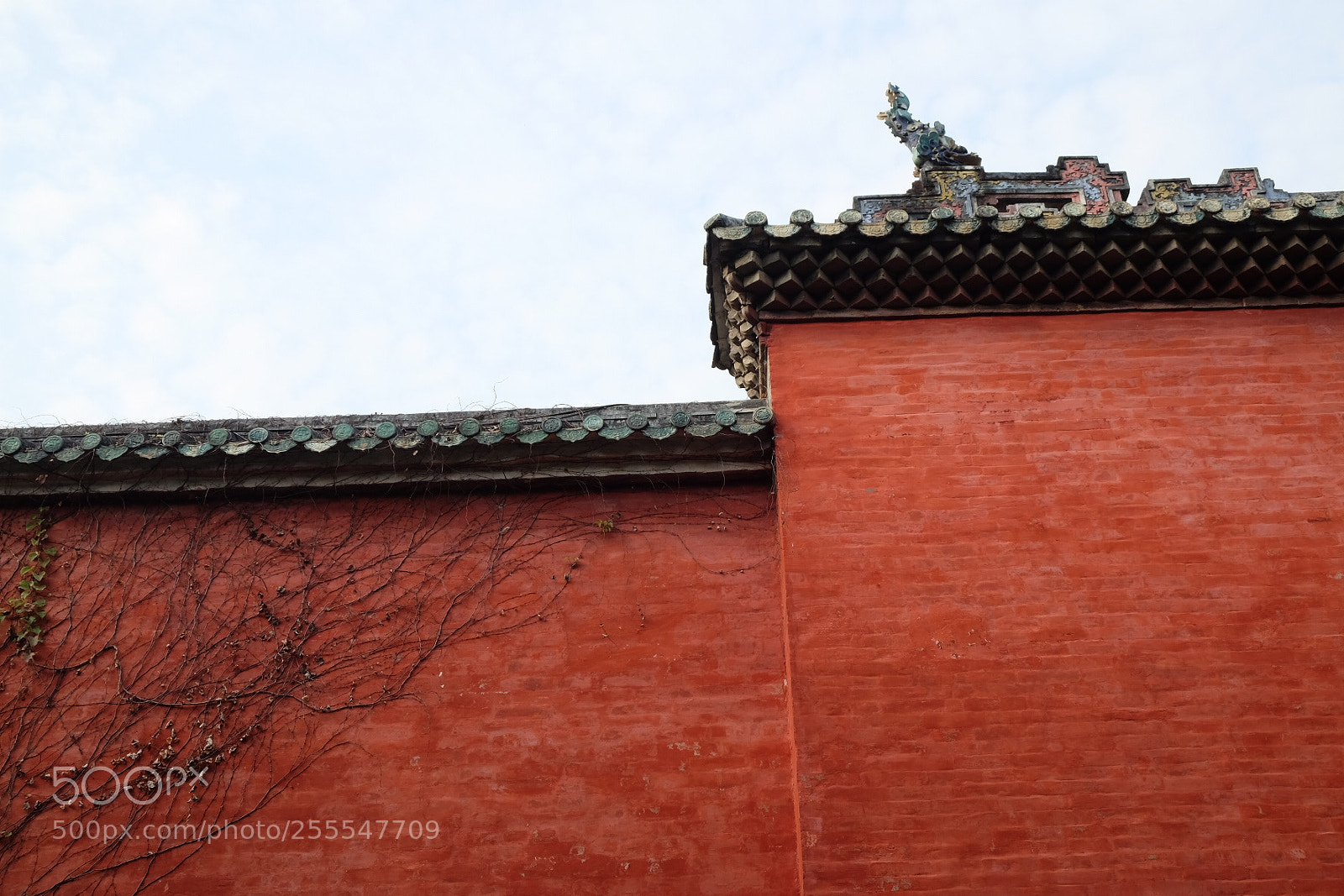 Fujifilm X-T1 sample photo. 红墙red wall photography