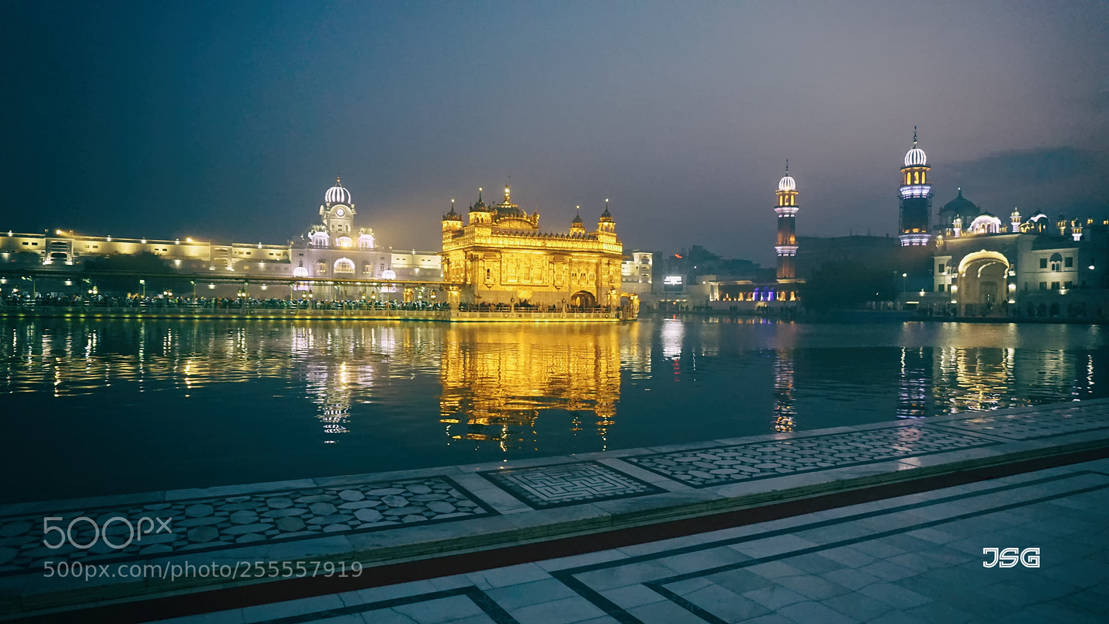Sony a6000 sample photo. Golden temple photography