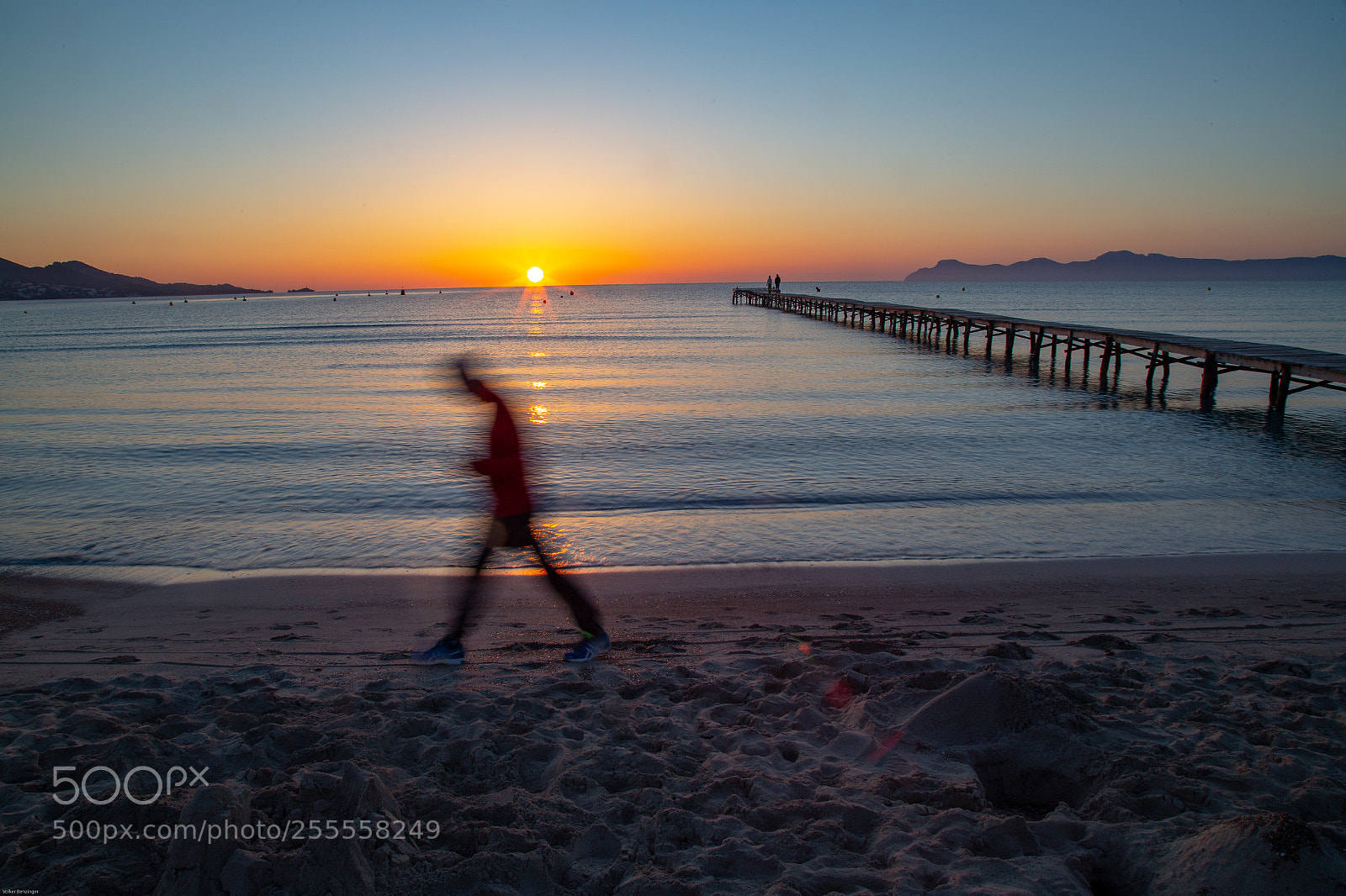 Canon EOS 6D sample photo. Man walking in sunrise photography