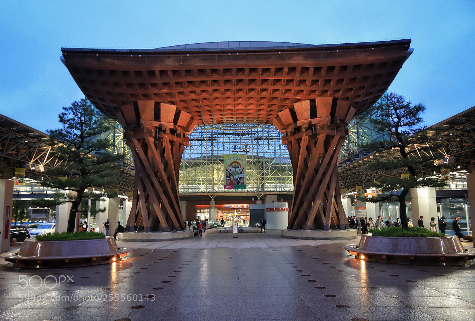 Canon EOS 6D Mark II sample photo. Gate to kanazawa train photography