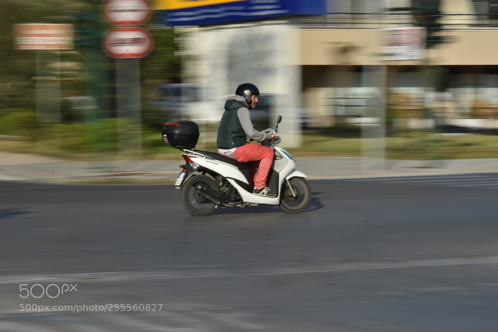 Nikon D7200 sample photo. Panning  photography