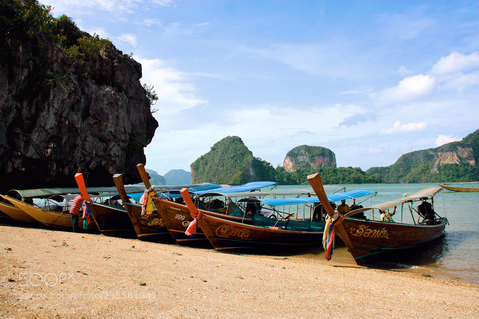 Canon EOS 450D (EOS Rebel XSi / EOS Kiss X2) sample photo. Symbols of thailand photography