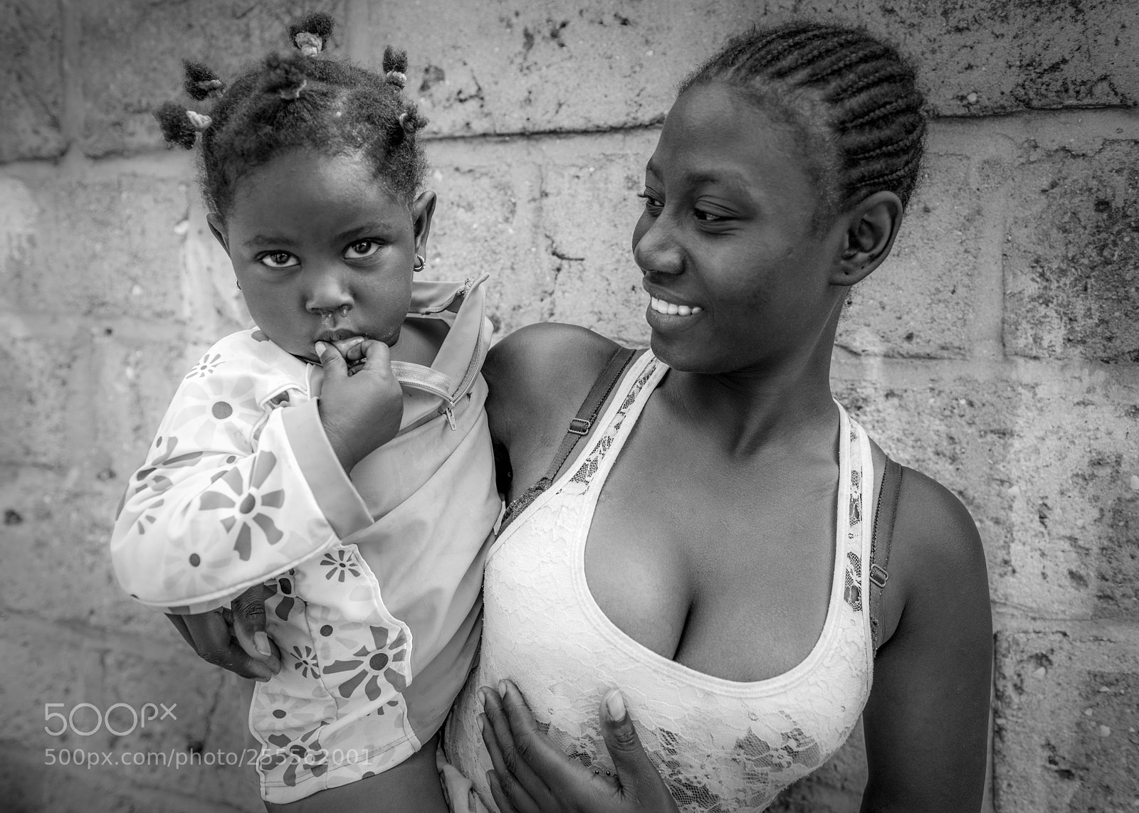 Nikon D800 sample photo. Shy - not shy photography
