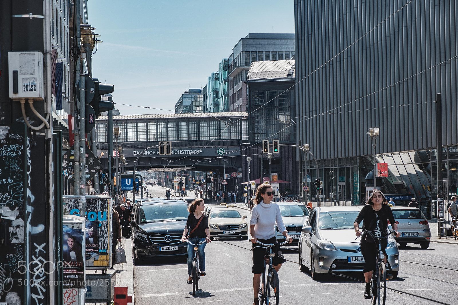 Fujifilm X-T20 sample photo. Classic chrome: friedrichstrasse photography