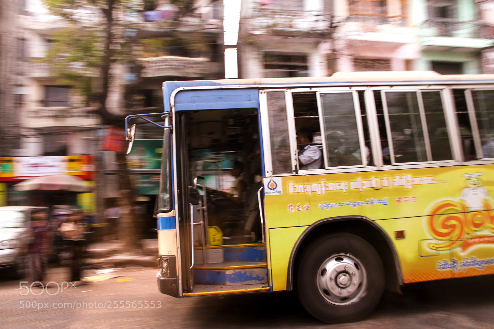 Canon EOS 7D sample photo. Bus speed photography